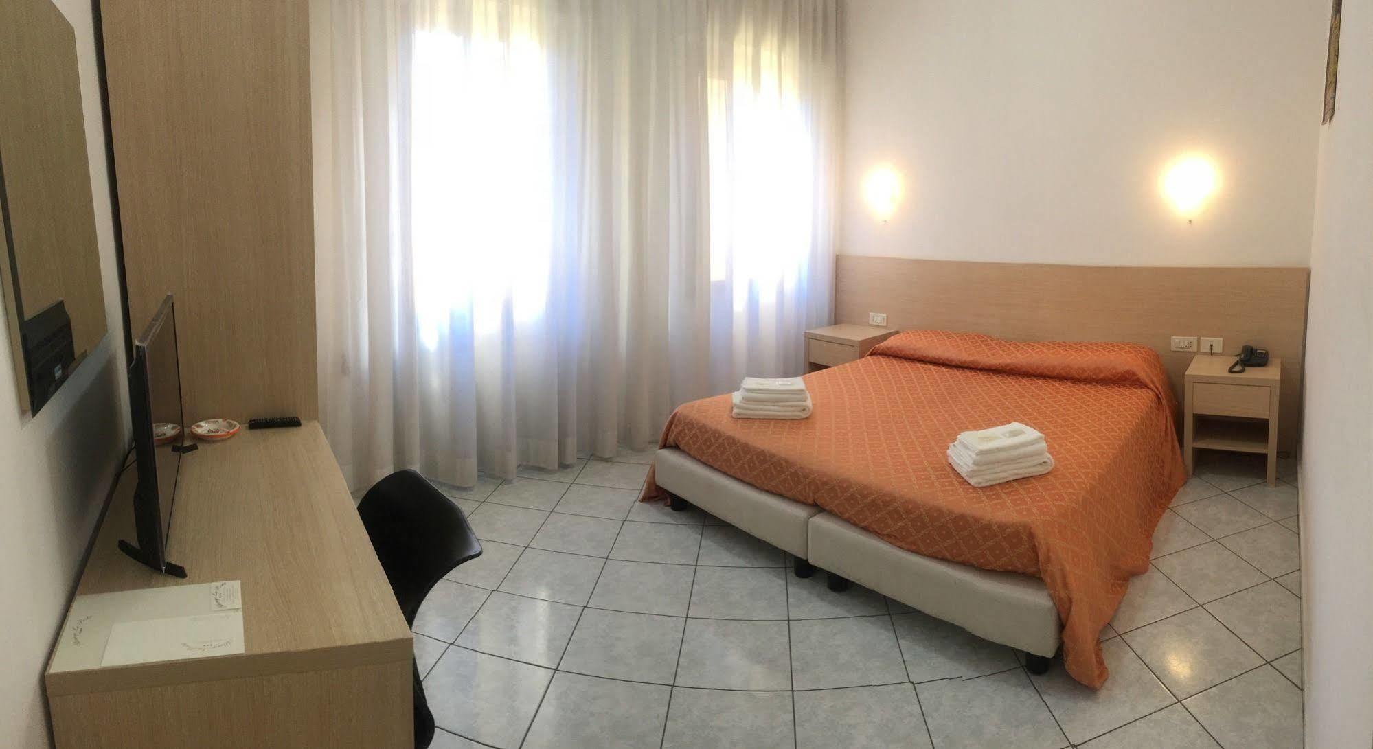 Albergo La Posta Arezzo Badia Al Pino Екстер'єр фото